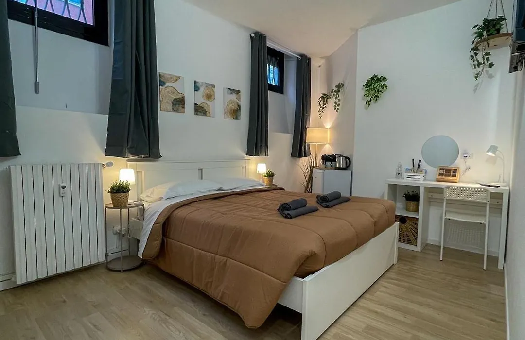 Home In Town - Home In City Life Near San Siro Stadium-1